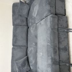 Grey Couches/ Sectionals/ LivingRoom Furniture - Same Day Credit - No Credit Needed