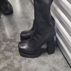 Knee High Size 10 Boots 