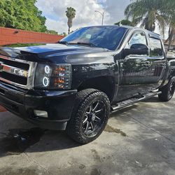 2011 CHEVY SILVERADO 5.3 V8 FLEX FUEL 4X4