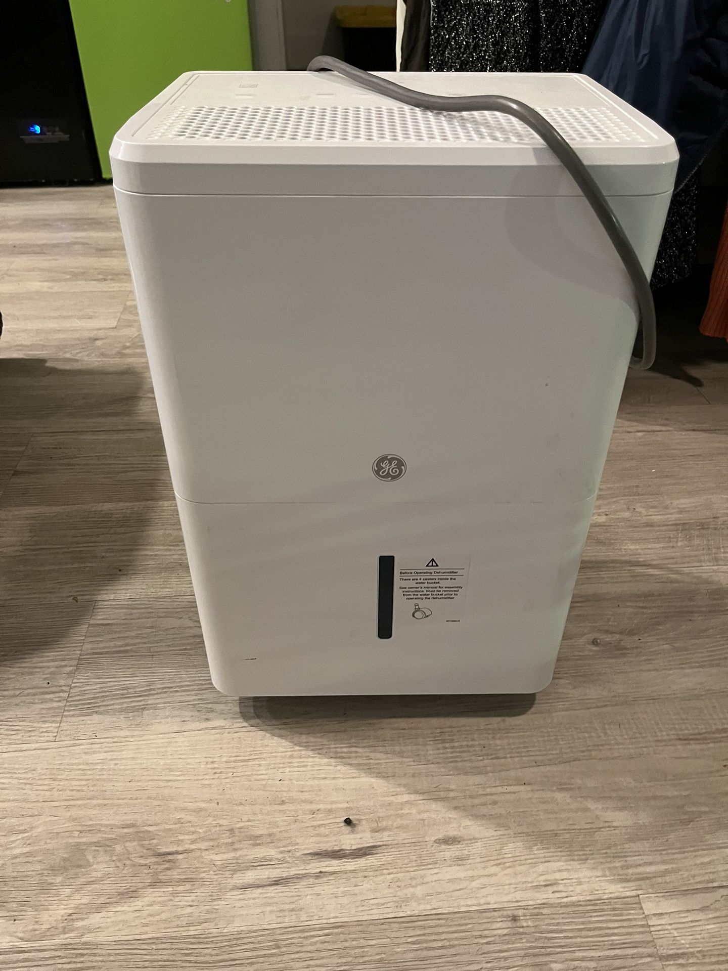 Moving Buy ASAP!! Dehumidifier