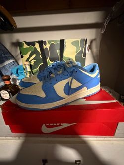 Nike dunk low university blue