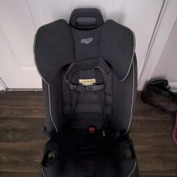 Costco Kids Carseat
