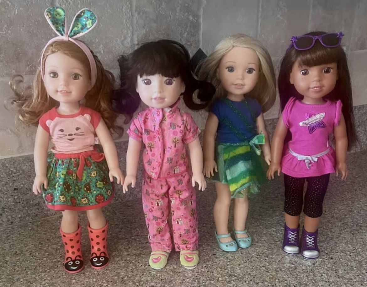 Set 4 WELLIE WISHER DOLLS AMERICAN girl Wishers Doll