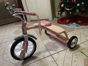 radio flyer tricycle