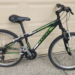 Trek 3500 Mountain Bike XS