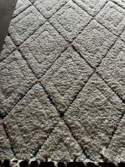 5x7 Ivory Area Rug