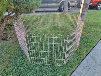 Dog puppy round pen