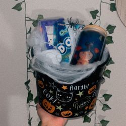 Spooky Basket