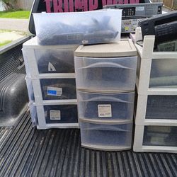 100'S OF REMOTE CONTROLS