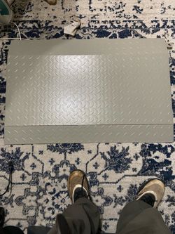 Diamond plate metal ramp