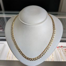 14k Solid Gold Necklace 31 Gram 26 Long Regular Price $1800 Sale Price $1659 If You Are Interested Please Ask For Maribel And Thank You 