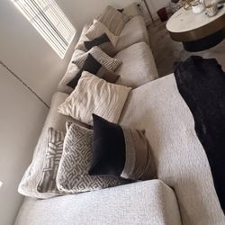 Oversized modern Lshaped Couch