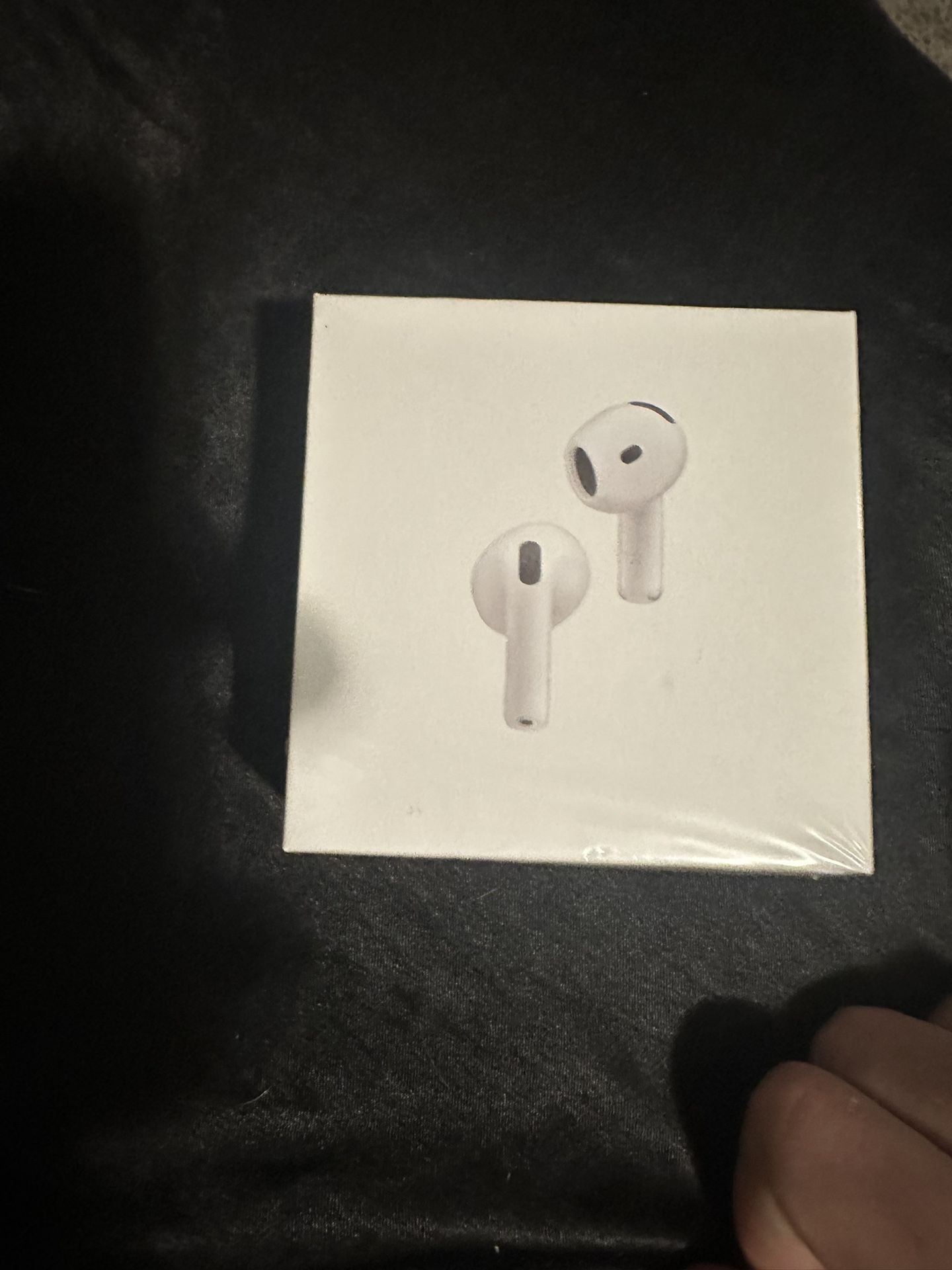 Airpods Gen 4 With Wireless Charging Case
