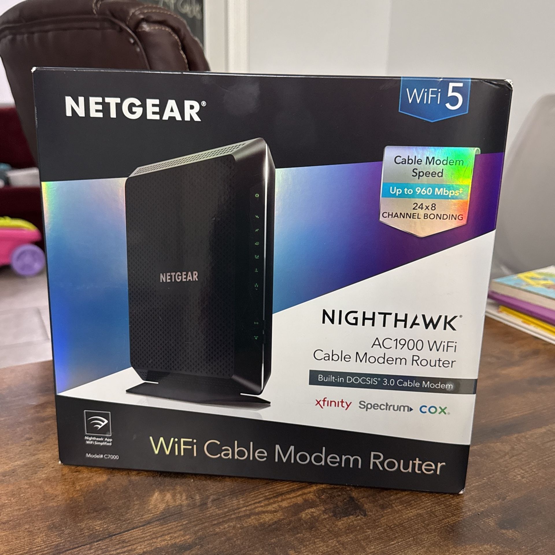 NETGEAR - Nighthawk AC1900 Router with DOCSIS 3.0 Cable Modem - Black
