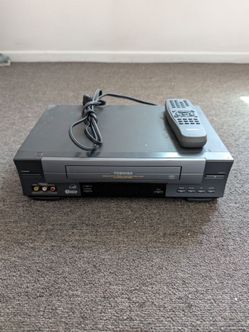 Vtg 90's Toshiba W-528 VCR  4-Head VHS Player Recorder - W/Remote Tested Works