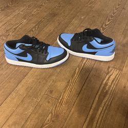 Jordan 1 Low University Blue
