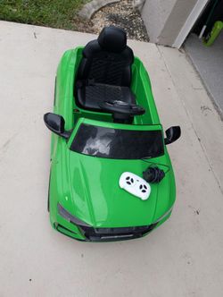 Audi RS Q8 electric ride-on toy car for kids - 12V