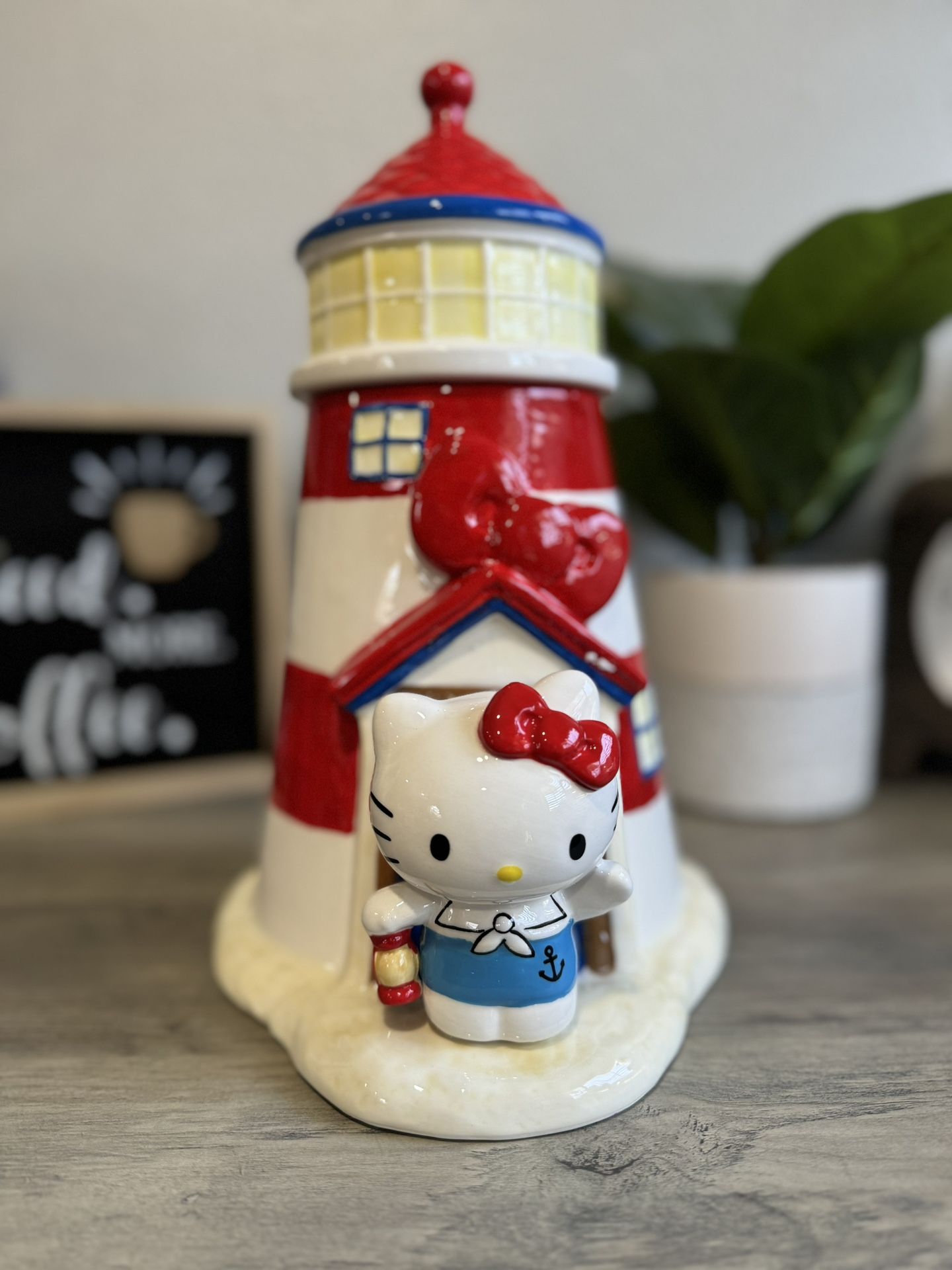 Hello Kitty Light House