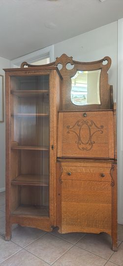 Vintage Bookcase/Cabinet