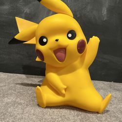  Plastic Pikachu 