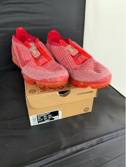 LIKE NEW size 10 Nike Air VaporMax 2020 Flyknit Team Red / Gym Red / Flash Crimson US