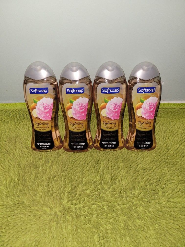 2 Softsoap Moisturizing Bodywash Hydrating Macadamia Oil And Soft Peony 20oz