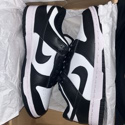 Nike Dunk Low Pandas