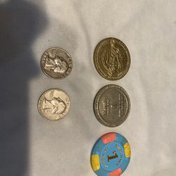 2 Silver Quarters and 3 Vintage Casino Coins n Chip