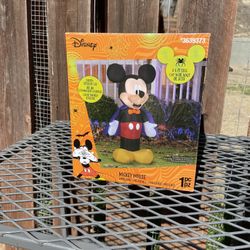 * HALLOWEEN DECORATION * Mickey Mouse Vampire Inflatable 