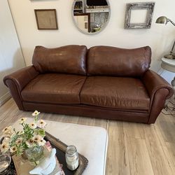 Free Delivery 🚚  - Lovely Brown Leather Sofa