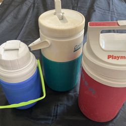 1 Play Mate 2 Coleman Beverage  Cooler Jugs