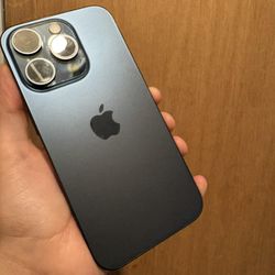 iPhone 15 pro 128gb