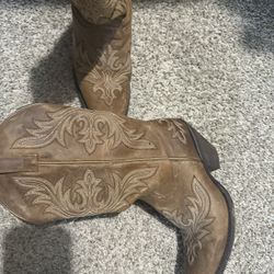 Ariat Boots 8.5