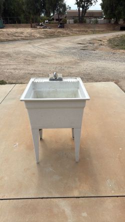 Wash sink