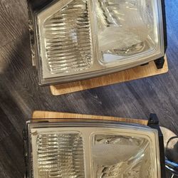 Ford F150 2004-2006 & 2009 Headlights