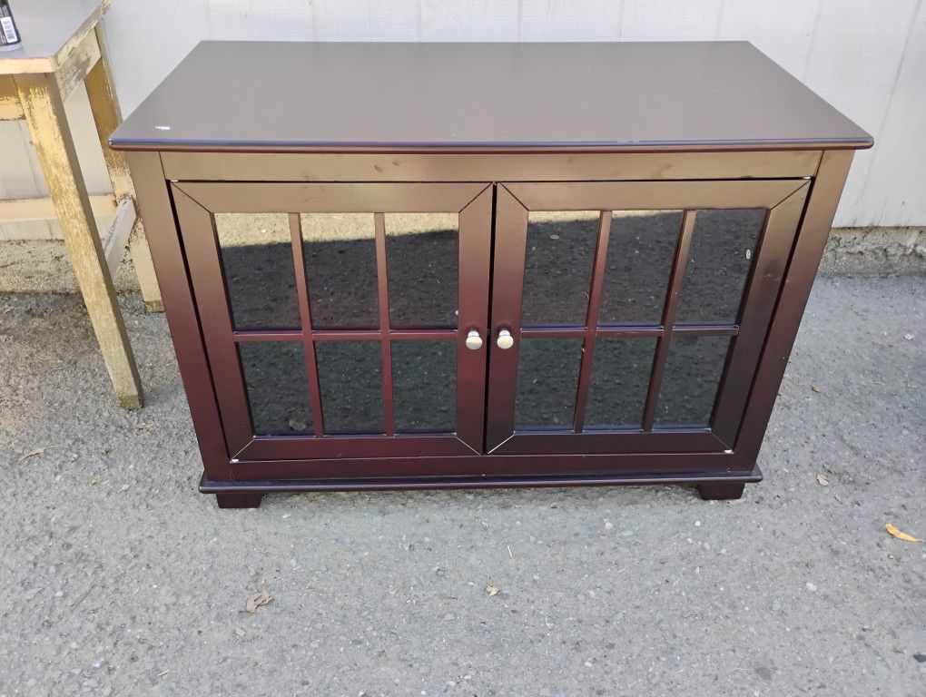 Wooden TV Stand/Entertainment Center 