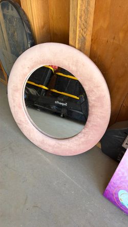 Pink mirror