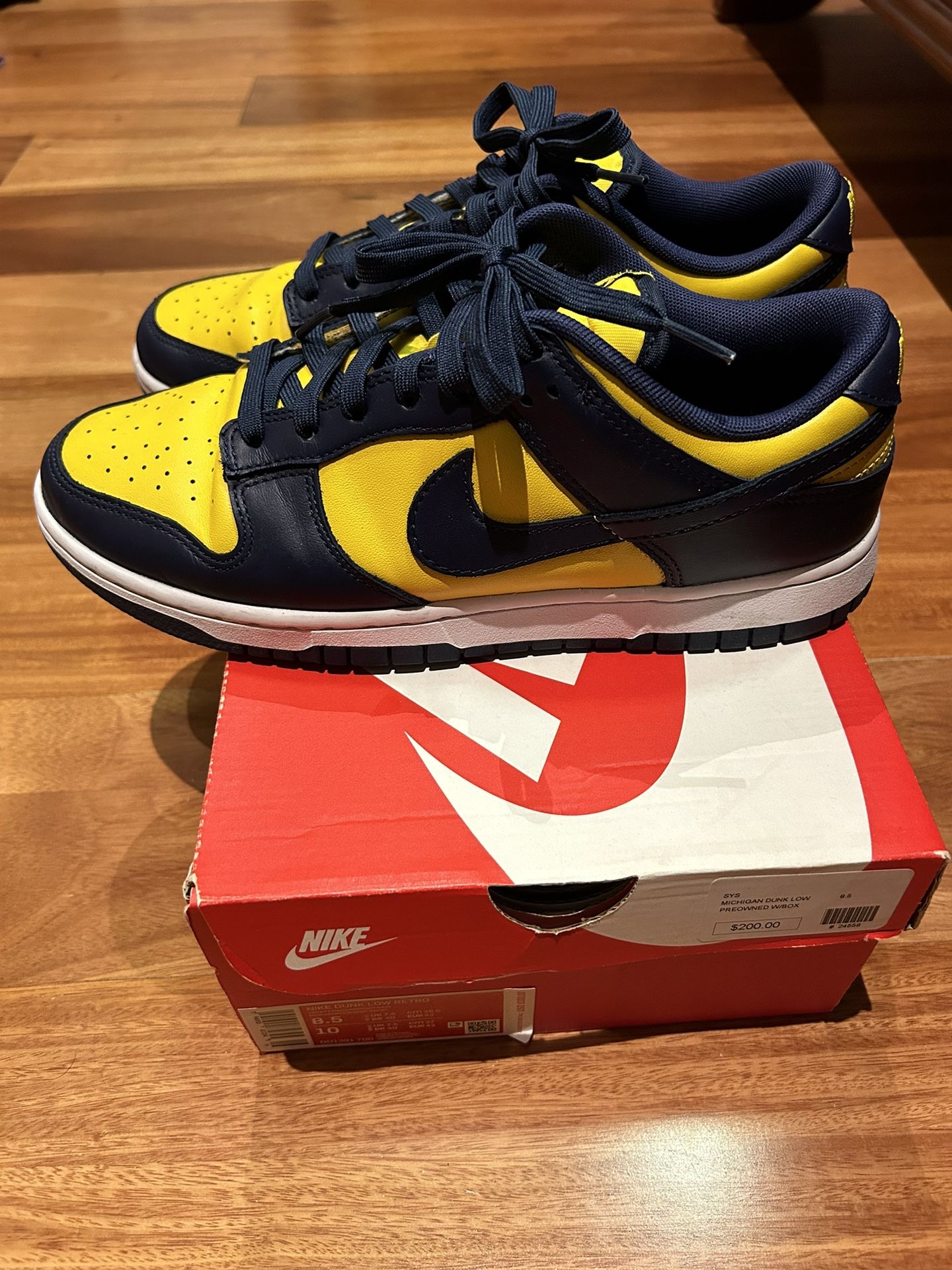 Nike Dunk Low Dunks Michigan Wolverine Maize Yellow Navy Size 8.5 Worn Mens