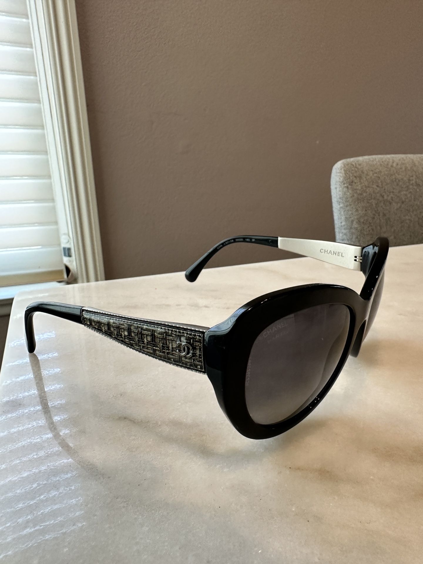 Women Chanel Sunglasses