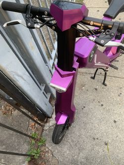 Rayon Electric scooter.... goes up to 30 miles long lasting Battery life... most go moving soon move sell today!!! Willing to trade...