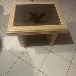 Beautiful Antique End Table