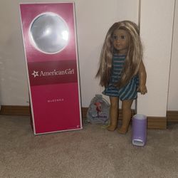 American Girl Doll/ McKenna Brooks 2012 Girl Of The Year