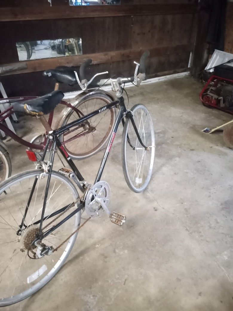 Two Pedal Bikes for Sale in Marysville, WA OfferUp