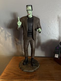 Herman Munster Statue