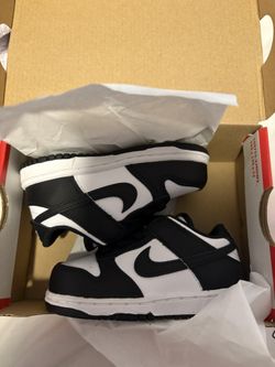Nike Dunk Low Pandas