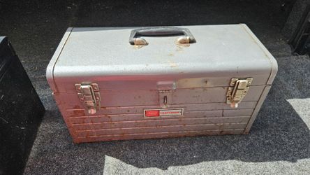 Heavy Duty Craftsman Tool Box