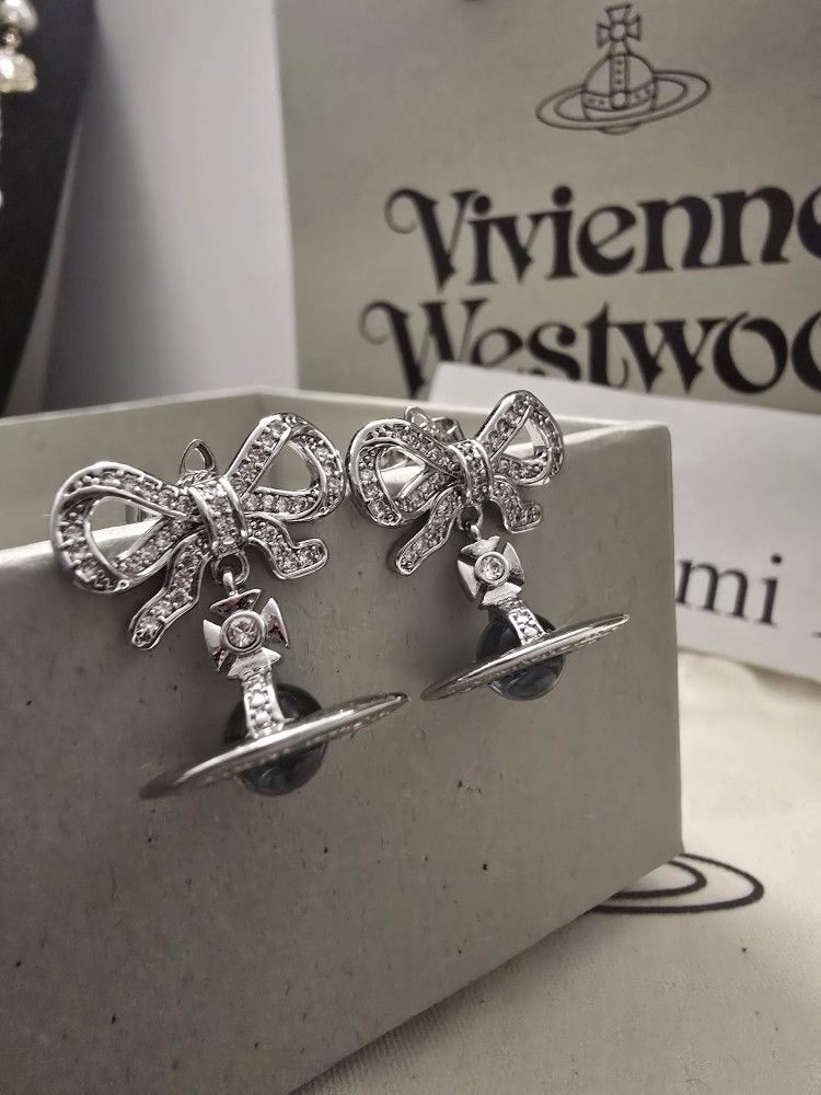 Vivienne Westwood Octavie Earrings NO delivery NO price match