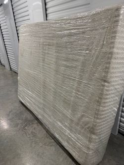 Queen mattress