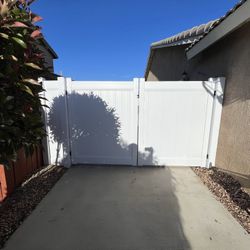 Vinyl Fence & Gate