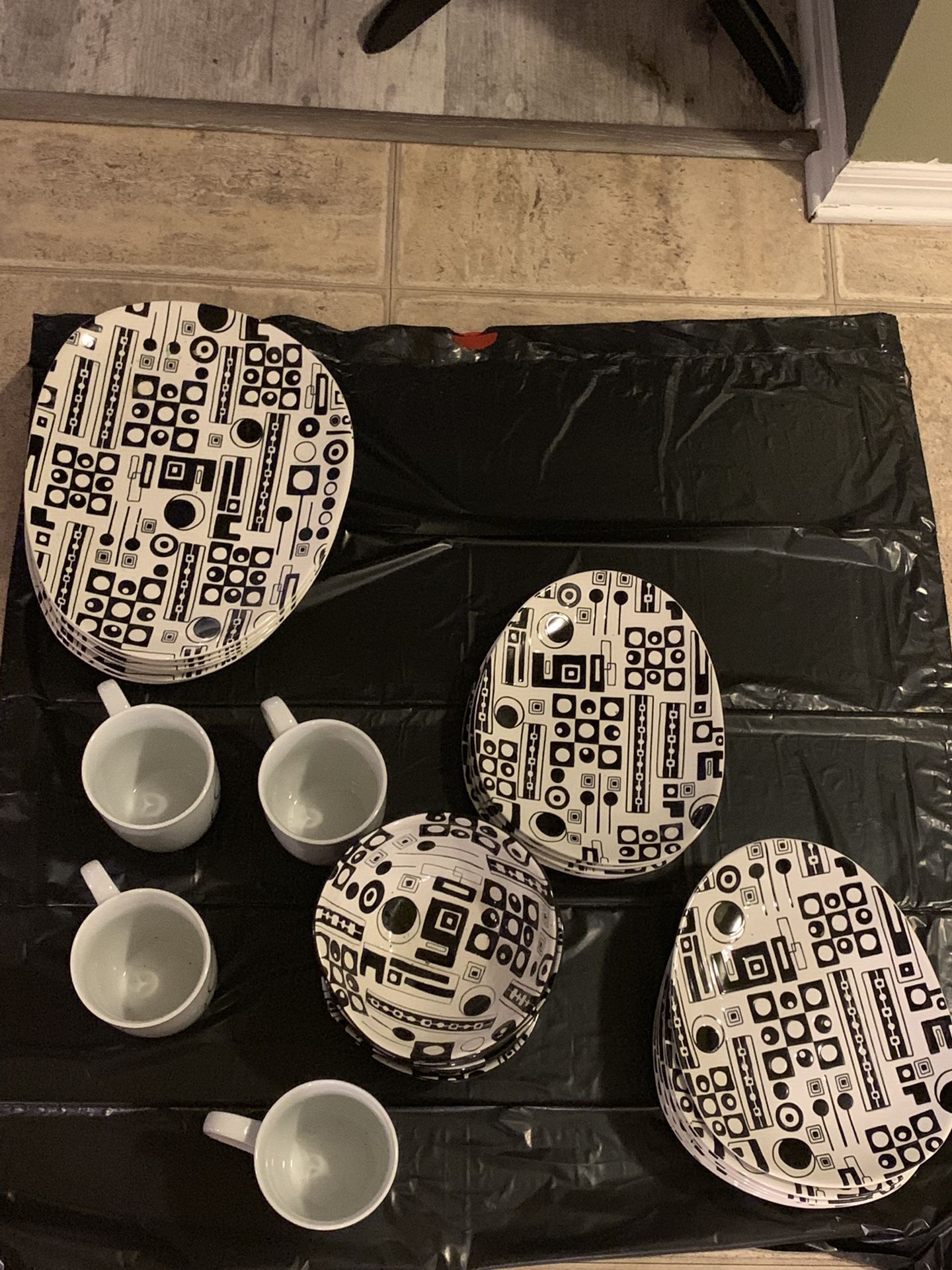 Pier 1 imports plate set